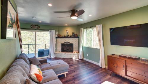 Running Springs Cabin with Spacious Deck and Hot Tub! - Foto 4