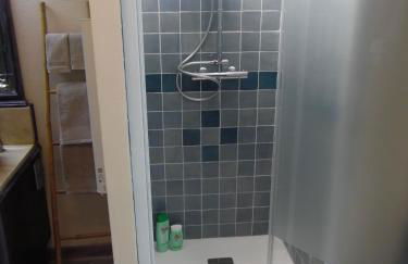 Chez Jérôme, au pied de la cité médiévale - Foto 13