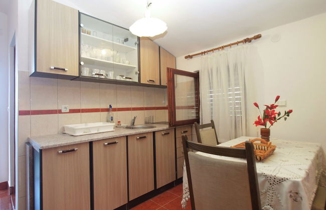 Apartment 1665 - Photo 18