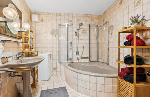 Schöne EinliegerWhg (74m²) in Villa mit Traumlage - Foto 33