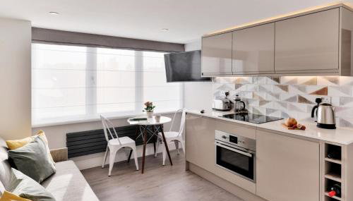 Lovely studio, 5 min West Hampstead.-Second floor. - Photo 2