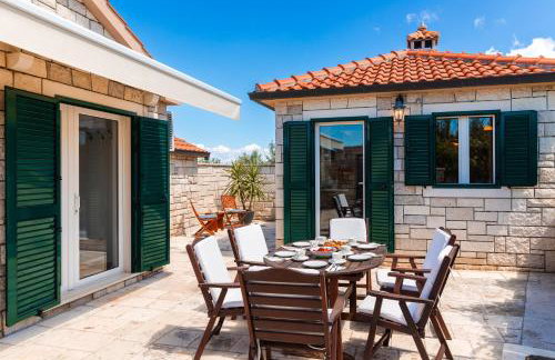 VILLA AGAPE - Three bedroom villa on 15k m2 olive grove - Incredible 360 view - Free parking - Private pool and jacuzzi - Foto 65