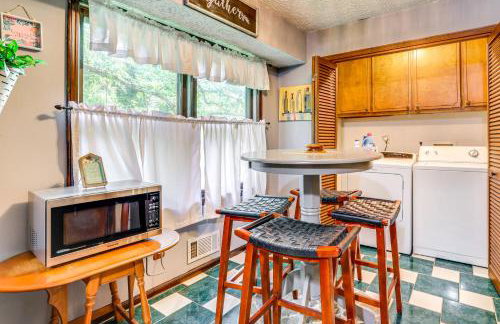 Group Getaway Spacious Home in Stone Mountain! - Foto 12