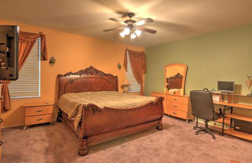 Quiet Arlington House with Yard near Joe Pool Lake! - Foto 14