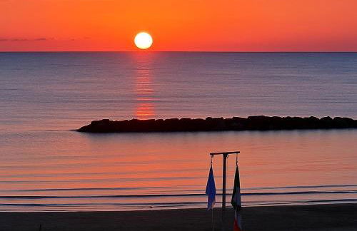 Terrazzo Panoramico Fronte Mare Zamponi - Foto 11