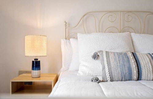 All is Wells Incredible Location! Walk to Beach - Foto 15