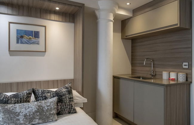 Chocolets - The Kitkat Suite - Photo 40