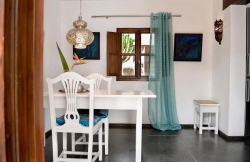 Stylish house in a real Finca with private garden - Photo 4