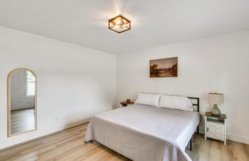 Charming Middlebury Retreat with Patio and Fire Pit - Foto 11