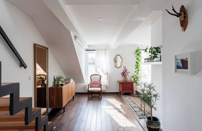 Charming Prague Apartment in Vršovice With Roof Terrace - Foto 1