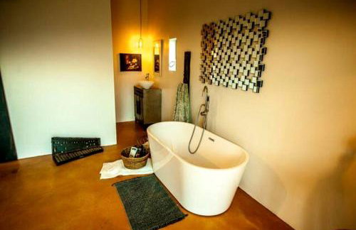 Amazing Lone Pine Cabin for Glamping in California - Foto 4