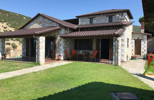 Petrines Villes Avramilias - Photo 43