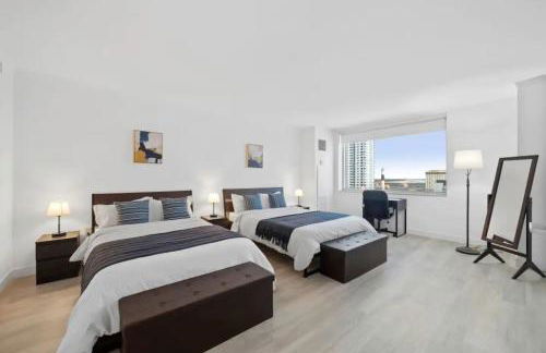 2BR Condo On The Boardwalk with 3 Baths CozySuites - Foto 8