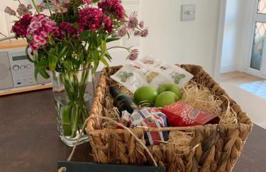 Vale View - Sleeps 6 - Pets Ok - Garden - Parking - Photo 47