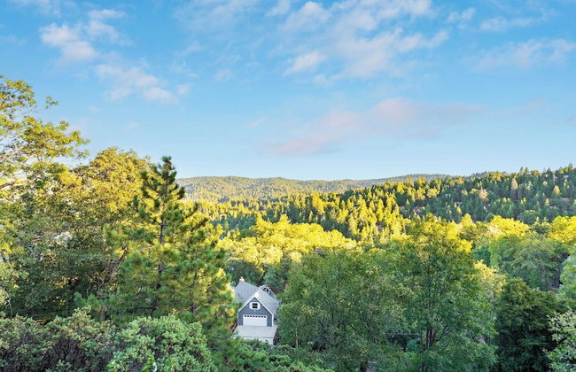 Mins to the Lake, Arcade/playroom, Panoramic Deck Views Nadelhorn by Avantstay - Foto 26