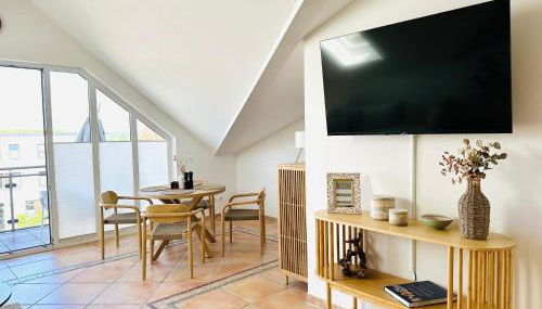 HAFENROMANTIK - Wohnen mit Charme im Herzen von Neustadt mit Blick auf das Binnenwasser - Foto 5