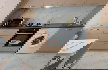 Charming Chișinău Apartment With Gas Heating & Hot Tub - Photo 8