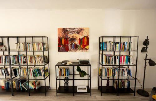 Countryside house with a pool and fireplace - Photo 40