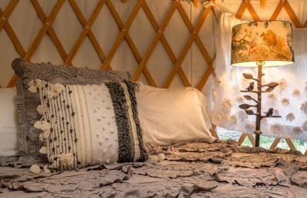 Chic Woodland Yurt Rental on a Wellness Ranch in Southern California - Foto 4
