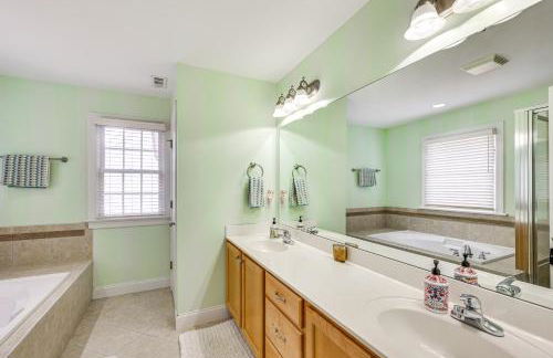 Less Than 9 Mi to Dtwn Raleigh Family Home with Pool Access - Foto 12