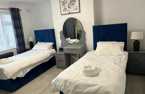 Beautiful 2-bedroom in Grays close to Lakeside - Foto 19