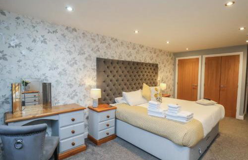 Premier, Transit & Lady Hilda Engine Shed - Photo 18