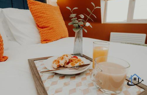 Apt 5 Manor House - 3 Bed 2 bathroom sleeps 5 parking wifi - Photo 21