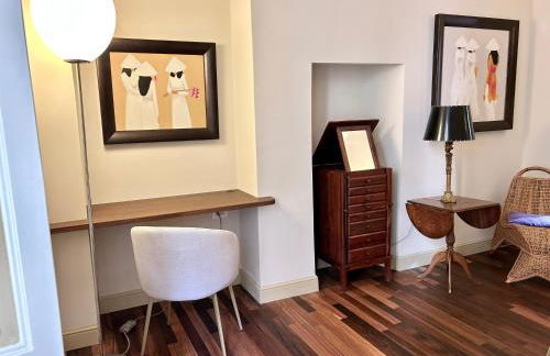 Elegant historic residence on a tree-lined avenue near Cadorna Station - Photo 15