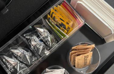 Twentythree Luxury Apartment - Photo 14