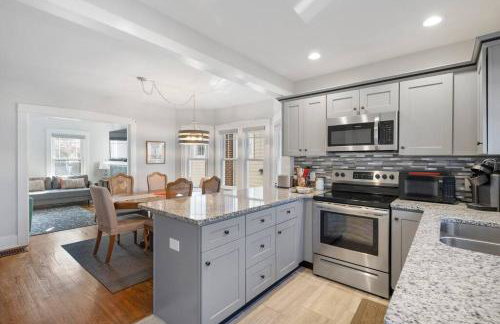 Minutes from U of L & Expo Center-Cozy-Updated-Family Friendly - Foto 16