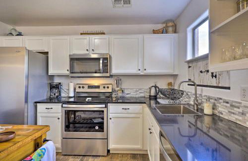 Updated Maricopa Retreat Less Than 2 Miles to Golf! - Photo 8