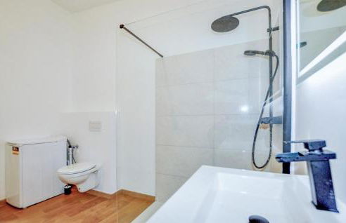 3 Bedroom Nice Home In Saint-Génis-Des-Fontai - Foto 19