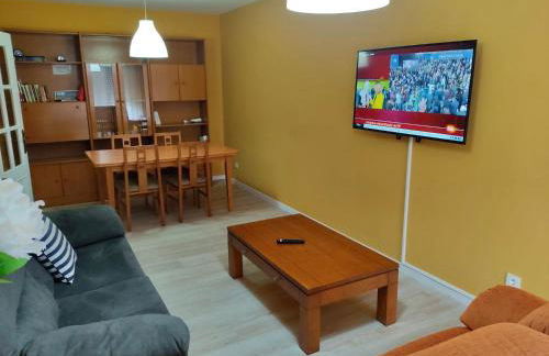 AMPLIO APARTAMENTO EN BURELA - Foto 6