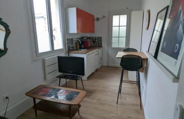 Maisonnette avec petite cour - Foto 12