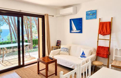 Apartamento con vistas al mar entre pinos - Foto 1