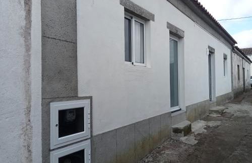 Basaltic House Pedreira - Photo 15