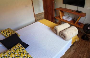 Chalés Vila Carrancas - Ao lado do centro com piscina, cozinha completa e muita tranquilidade - Foto 12