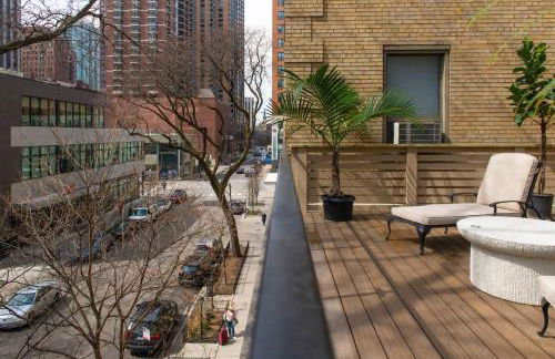 Luxury Gold Coast Penthouse with Deck & Views - Photo 24