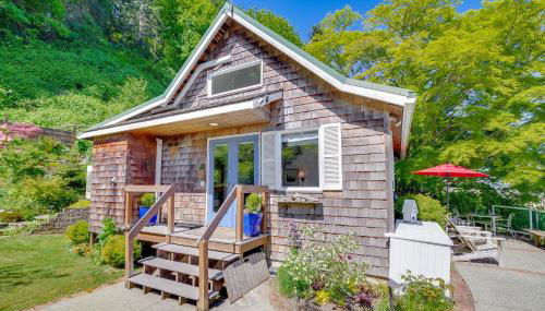 Waterfront Gem with 2 Patios on Camano Island - Foto 2