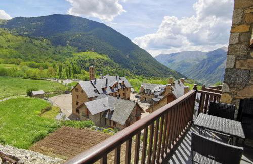 Dúplex con terraza y vistas panorámicas en Taüll - Foto 1