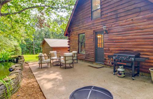 Lovely Gilbertsville Cabin with Patio, 4 Mi to Water - Foto 26