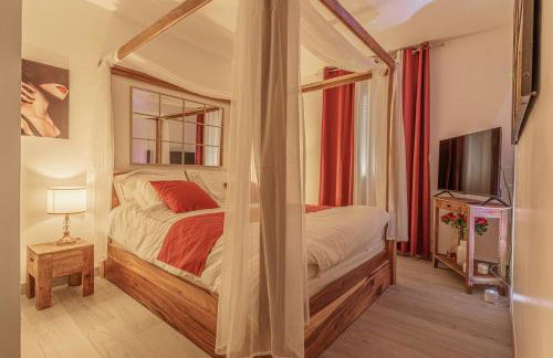 Suite romantique La Maison de Flora SPA intérieur, jardin et lit King size - Foto 6