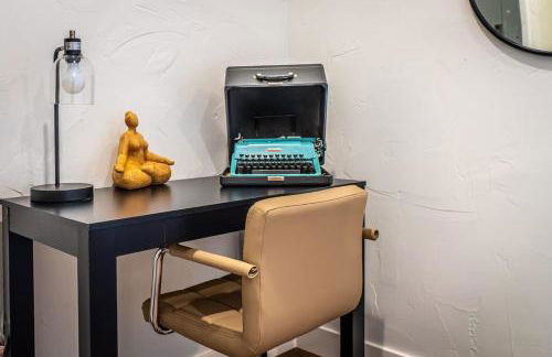 Stylish 2-Bedroom walking distance to Downtown - Foto 16