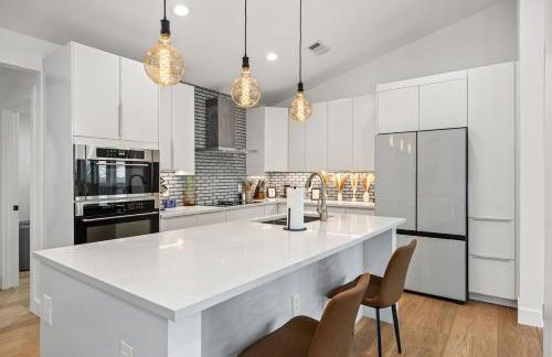 The Iron Cactus 10 acres villa near Austin w Sauna and Pool table - Foto 17