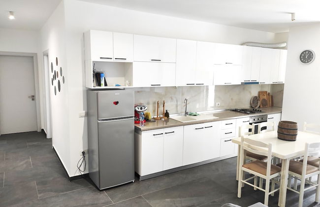 Seafront Apartment in Durres - Photo 10