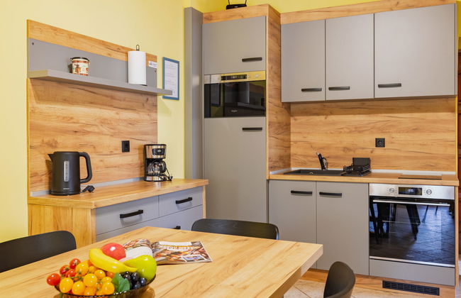 4 bedroom Apartment in Balatonszárszó with garden and terrace - Photo 17