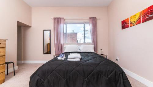 Walk to Acrisure - Parking - Location - GroupStay - Foto 3