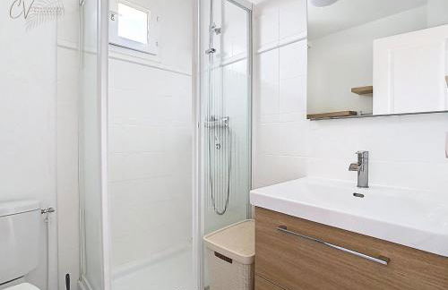 Maison "Douceurs d'Été " Maison de vacances bord de mer à Vias plage - 600m de la plage et du Canal du Midi - Piscine résidentielle, wifi fibre, Activités et Loisirs - Foto 6