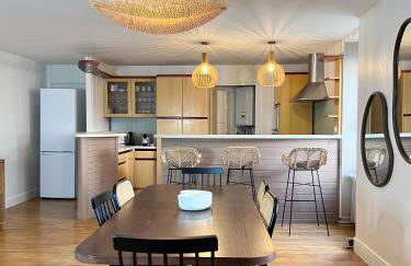 Grand Appartement ultra moderne Plein Centre, plage à pieds, avec parking - Photo 4