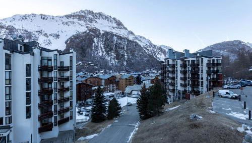 Élégant 3 pièces rénové avec balcon, cœur de Val-d'Isère, proche commodités - FR-1-694-1 - Foto 3